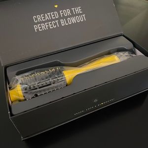 BNIB Double Shot Drybar Blow-Dryer Brush